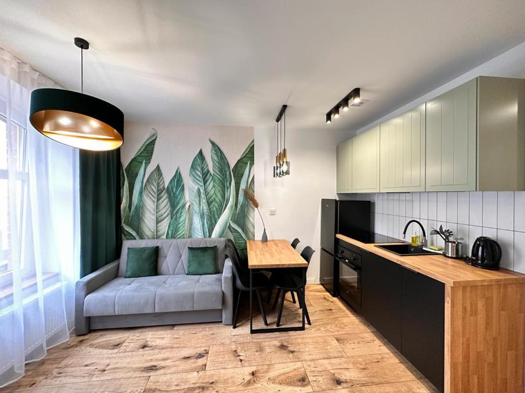 Kosciuszki P R I M E Suites คาโตวีตเซ ภายนอก รูปภาพ