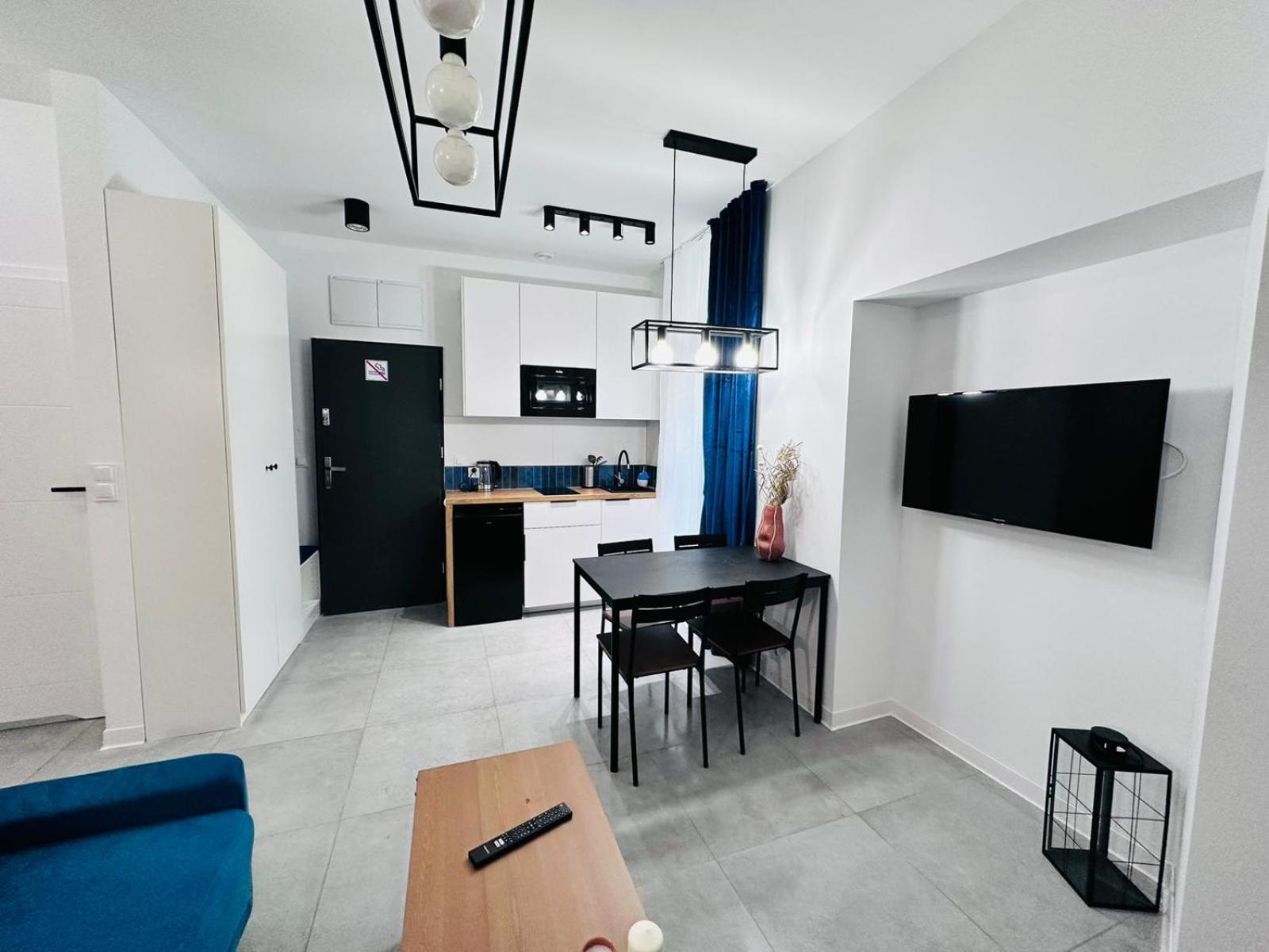 Kosciuszki P R I M E Suites คาโตวีตเซ ภายนอก รูปภาพ