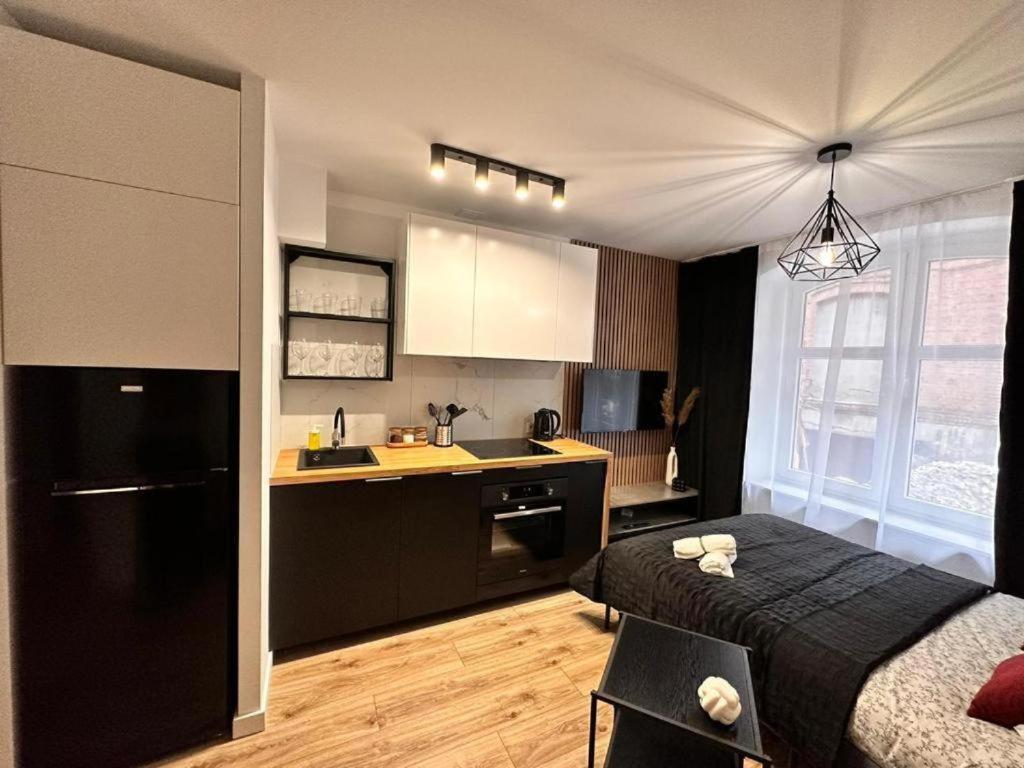 Kosciuszki P R I M E Suites คาโตวีตเซ ภายนอก รูปภาพ