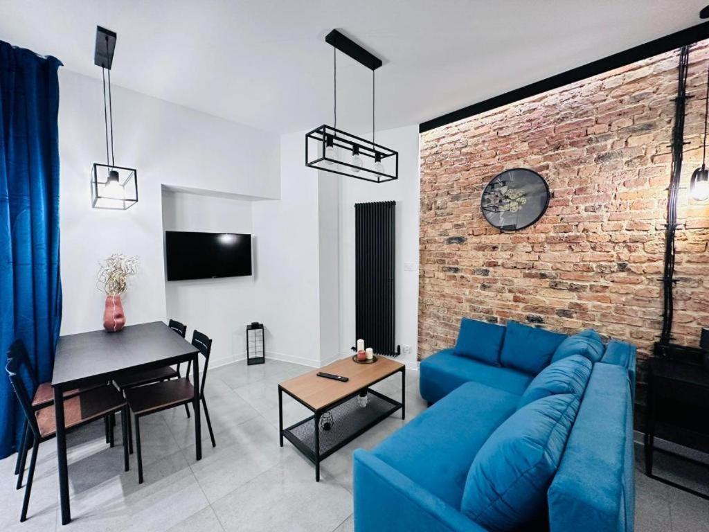 Kosciuszki P R I M E Suites คาโตวีตเซ ภายนอก รูปภาพ