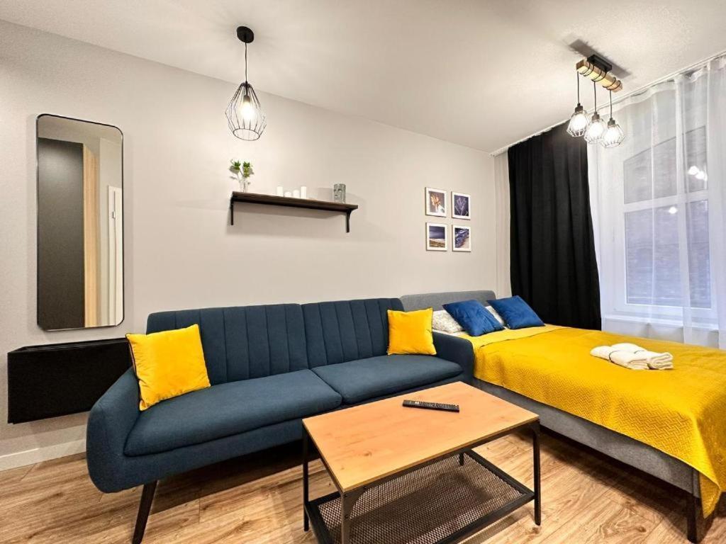 Kosciuszki P R I M E Suites คาโตวีตเซ ภายนอก รูปภาพ
